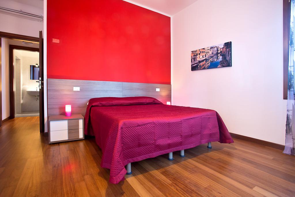 Good Wine Apartments Venedig Zimmer foto